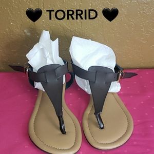 💥SALE💥 Torrid 10 sandals